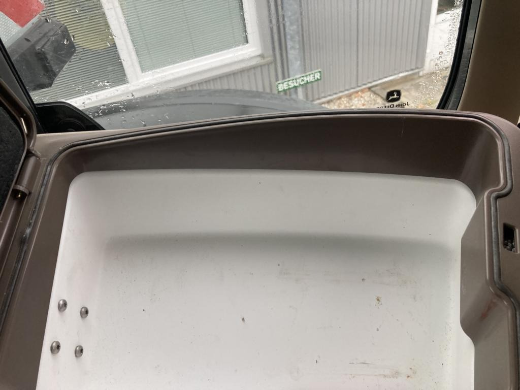 John Deere 6R250 - Τρακτέρ: φωτογραφία 4 John Deere 6R250 - Τρακτέρ: φωτογραφία 4