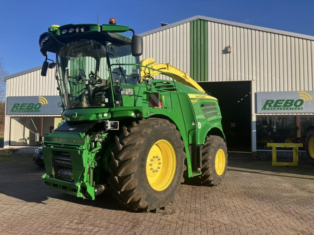 John Deere 8600 FELDHÄCKSLER - Μηχανή συγκομιδής: φωτογραφία 1 John Deere 8600 FELDHÄCKSLER - Μηχανή συγκομιδής: φωτογραφία 1