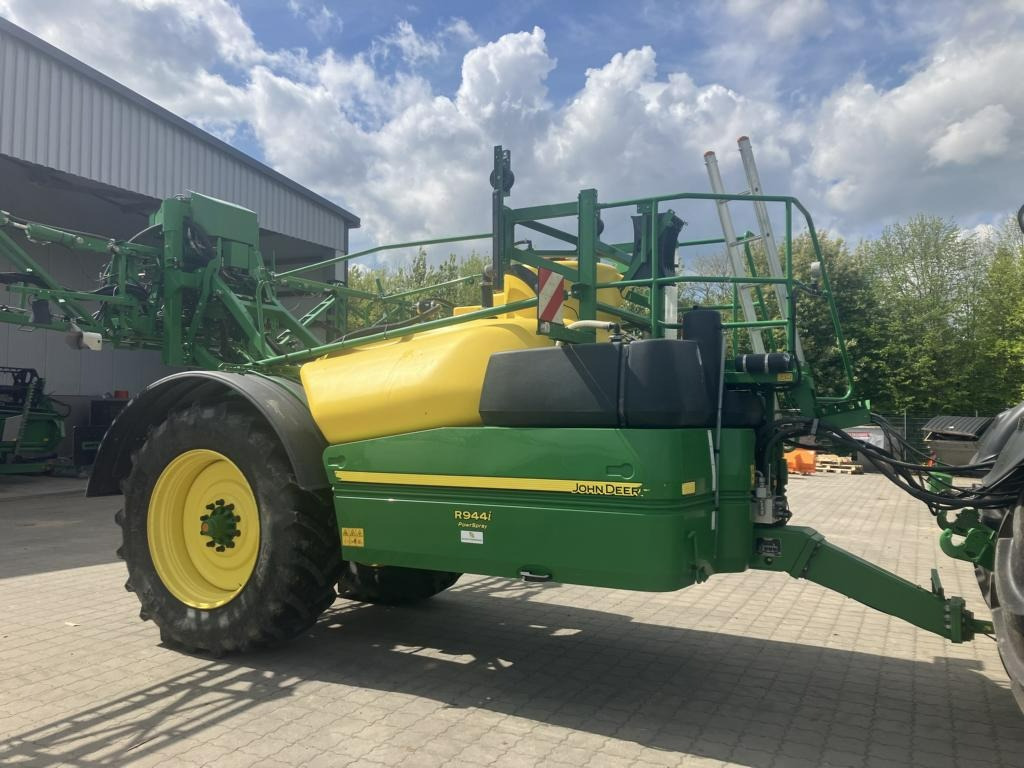 John Deere BASISMASCHINE R944I POWRSPRAY - Συρόμενο ψεκαστικό: φωτογραφία 1 John Deere BASISMASCHINE R944I POWRSPRAY - Συρόμενο ψεκαστικό: φωτογραφία 1