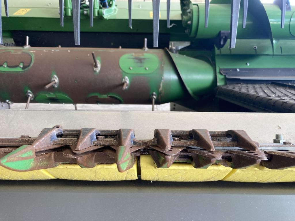 John Deere HD35X - Θεριζοαλωνιστική μηχανή: φωτογραφία 3 John Deere HD35X - Θεριζοαλωνιστική μηχανή: φωτογραφία 3