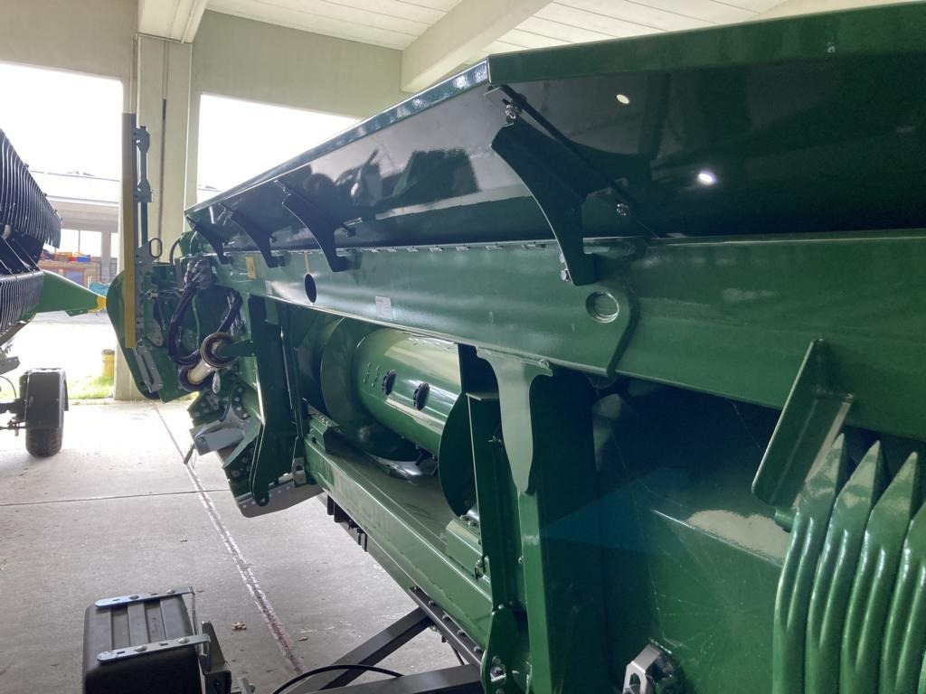 John Deere VARIABLES SCHNEIDWERK 722X MY2 - Θεριζοαλωνιστική μηχανή: φωτογραφία 4 John Deere VARIABLES SCHNEIDWERK 722X MY2 - Θεριζοαλωνιστική μηχανή: φωτογραφία 4