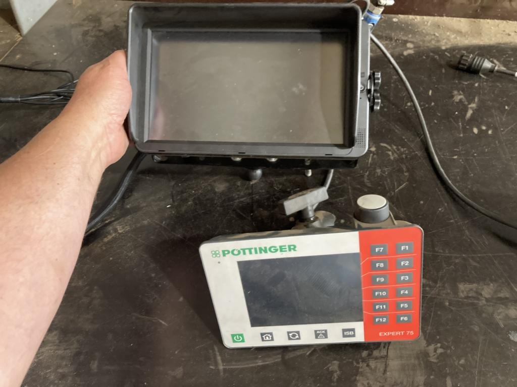 Pöttinger IMPRESS 3160 VC PRO - Σανού και κτηνοτροφικά μηχανήματα: φωτογραφία 3 Pöttinger IMPRESS 3160 VC PRO - Σανού και κτηνοτροφικά μηχανήματα: φωτογραφία 3