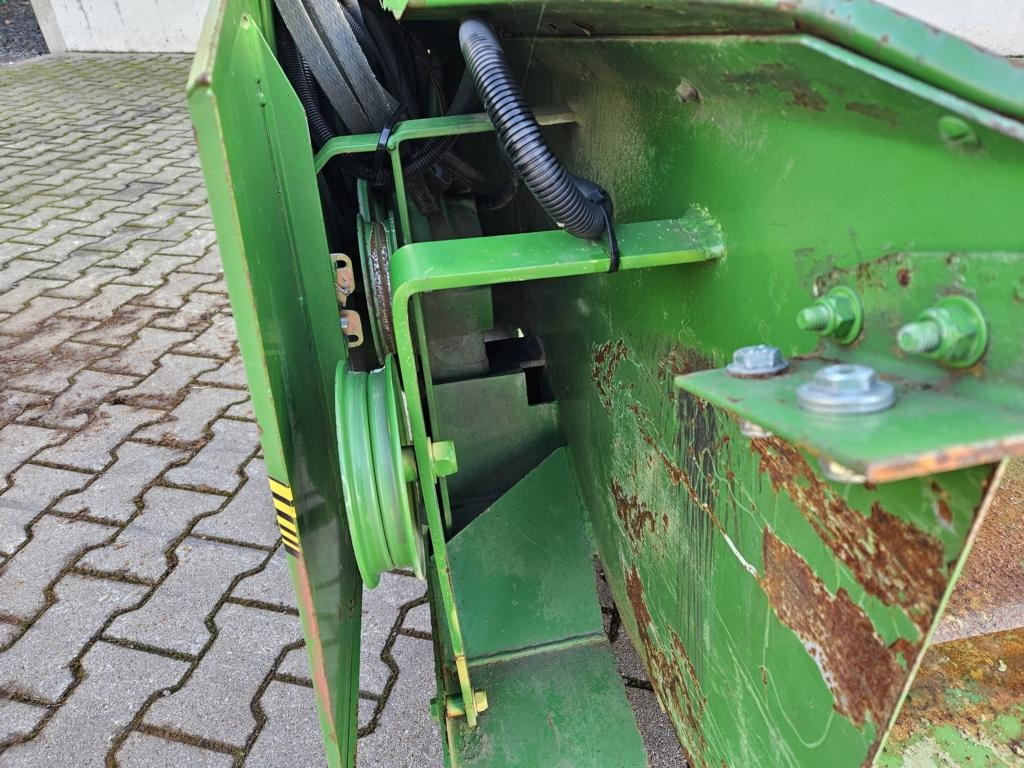 Zürn PROFI JD 800 - Θεριζοαλωνιστική μηχανή: φωτογραφία 2 Zürn PROFI JD 800 - Θεριζοαλωνιστική μηχανή: φωτογραφία 2