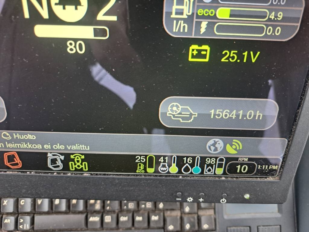 Komatsu 855 - Λαστιχοφόρα προωθητικo - forwarder: φωτογραφία 4 Komatsu 855 - Λαστιχοφόρα προωθητικo - forwarder: φωτογραφία 4