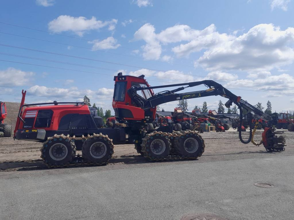 Komatsu 901 XC - Συλλεκτική μηχανή - forest harvester: φωτογραφία 2 Komatsu 901 XC - Συλλεκτική μηχανή - forest harvester: φωτογραφία 2