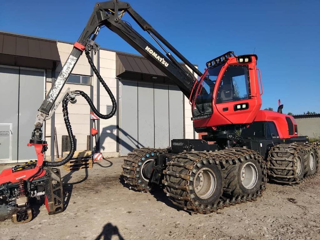 Komatsu 901XC - Συλλεκτική μηχανή - forest harvester: φωτογραφία 1 Komatsu 901XC - Συλλεκτική μηχανή - forest harvester: φωτογραφία 1