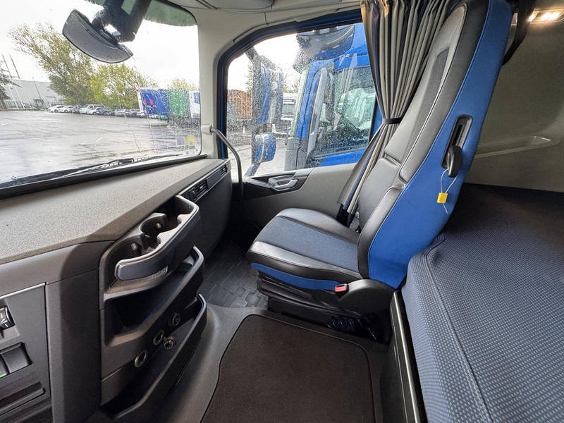 Volvo FH - Τράκτορας: φωτογραφία 2 Volvo FH - Τράκτορας: φωτογραφία 2