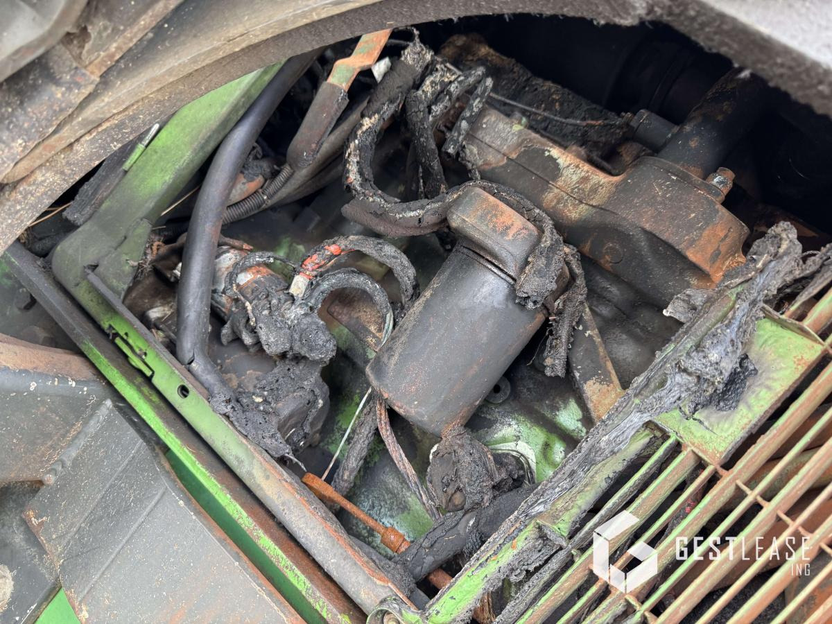 John Deere 6400 4RM - Τρακτέρ: φωτογραφία 5 John Deere 6400 4RM - Τρακτέρ: φωτογραφία 5