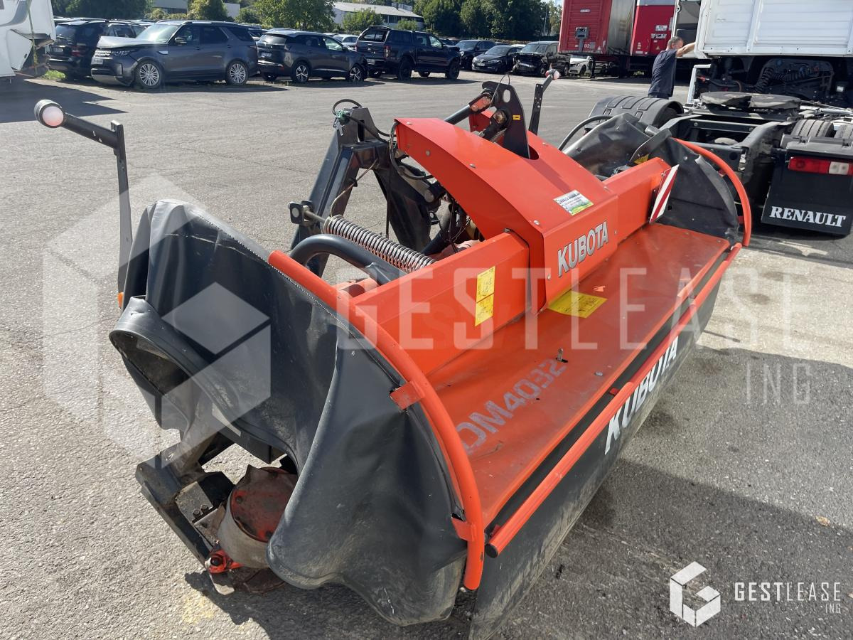 Kubota DM4032 - Χορτοκοπτικό: φωτογραφία 3 Kubota DM4032 - Χορτοκοπτικό: φωτογραφία 3