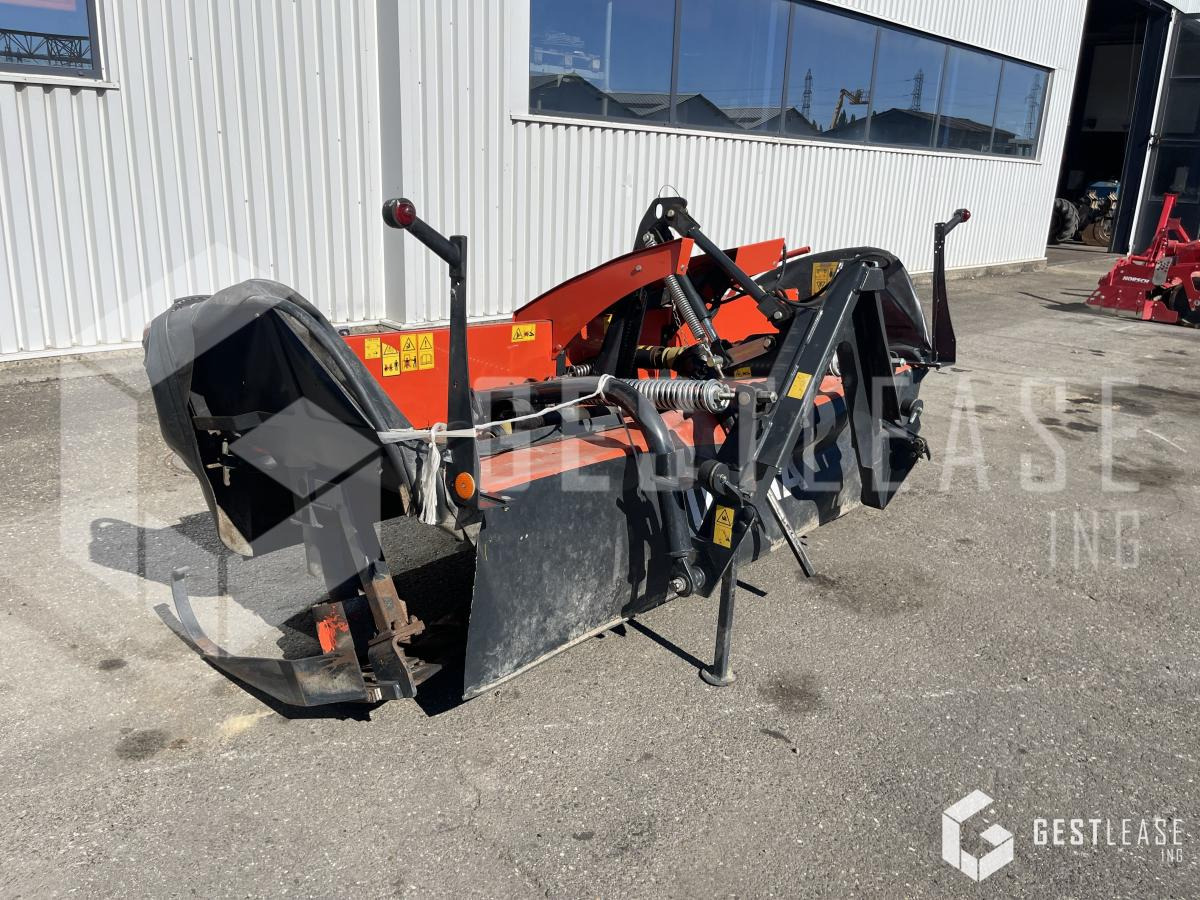 Kubota DM4032 - Χορτοκοπτικό: φωτογραφία 2 Kubota DM4032 - Χορτοκοπτικό: φωτογραφία 2