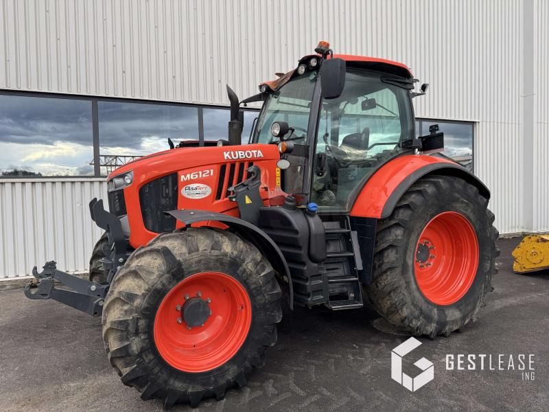 Kubota M6121 - Τρακτέρ: φωτογραφία 1 Kubota M6121 - Τρακτέρ: φωτογραφία 1