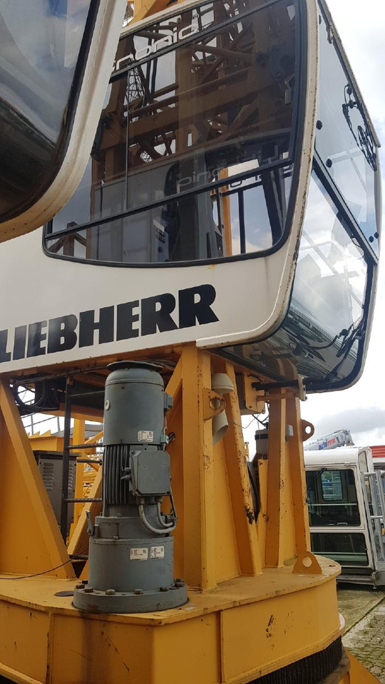Liebherr 140 EC-H Litronic 2008 - Πυργογερανός: φωτογραφία 2 Liebherr 140 EC-H Litronic 2008 - Πυργογερανός: φωτογραφία 2