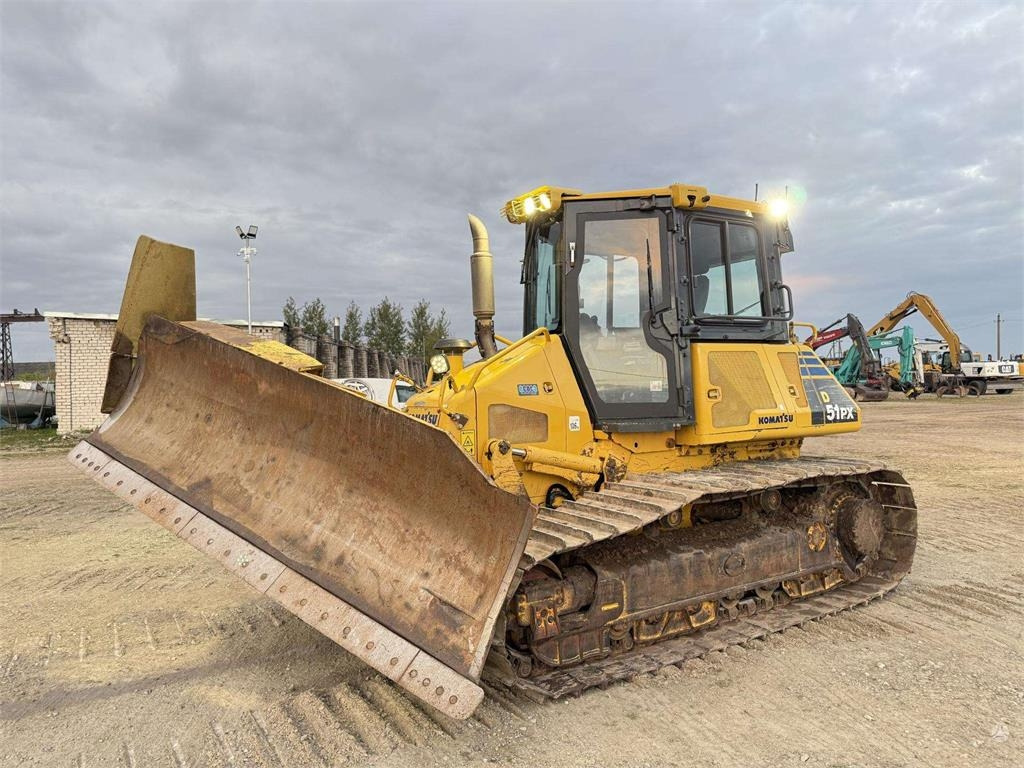Komatsu D51PX-22 - Μπουλντόζα: φωτογραφία 2 Komatsu D51PX-22 - Μπουλντόζα: φωτογραφία 2