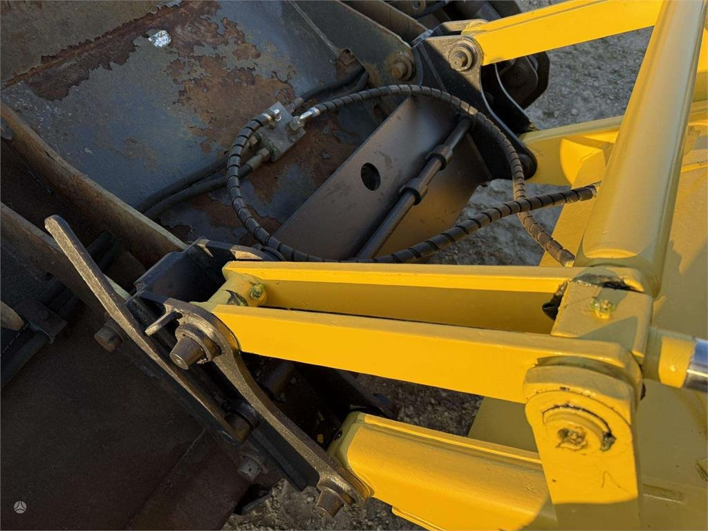 Φορτωτής εκσκαφέας New Holland B 110-4PT , 2 quick couplers: φωτογραφία 14