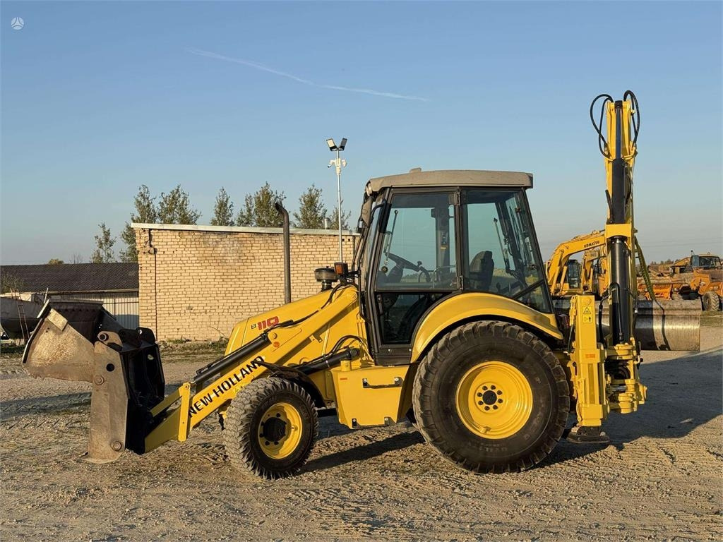 New Holland B 110-4PT , 2 quick couplers - Φορτωτής εκσκαφέας: φωτογραφία 3 New Holland B 110-4PT , 2 quick couplers - Φορτωτής εκσκαφέας: φωτογραφία 3