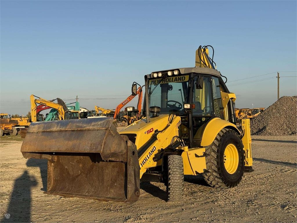 New Holland B 110-4PT , 2 quick couplers - Φορτωτής εκσκαφέας: φωτογραφία 2 New Holland B 110-4PT , 2 quick couplers - Φορτωτής εκσκαφέας: φωτογραφία 2