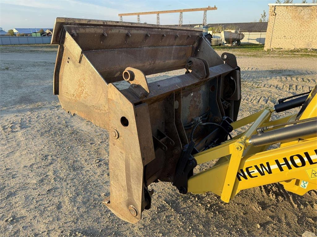 Φορτωτής εκσκαφέας New Holland B 110-4PT , 2 quick couplers: φωτογραφία 13