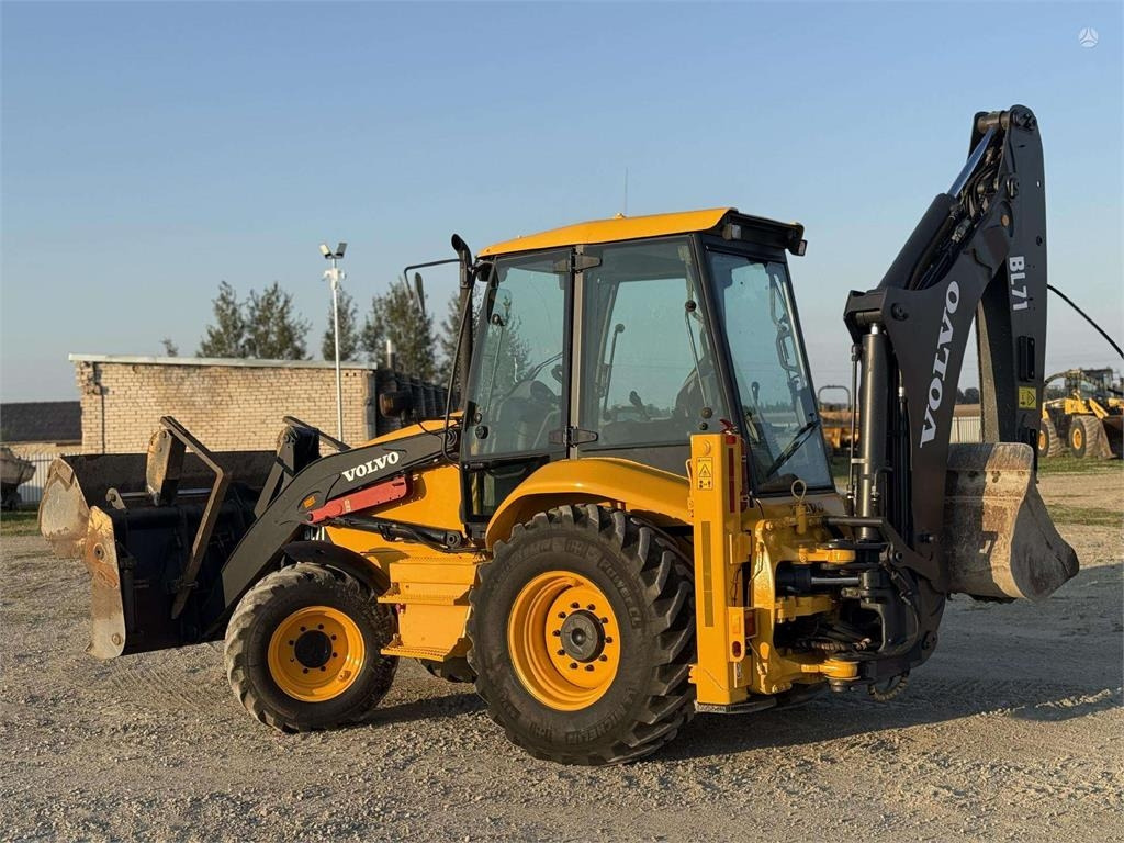 Volvo BL 71 - Φορτωτής εκσκαφέας: φωτογραφία 5 Volvo BL 71 - Φορτωτής εκσκαφέας: φωτογραφία 5