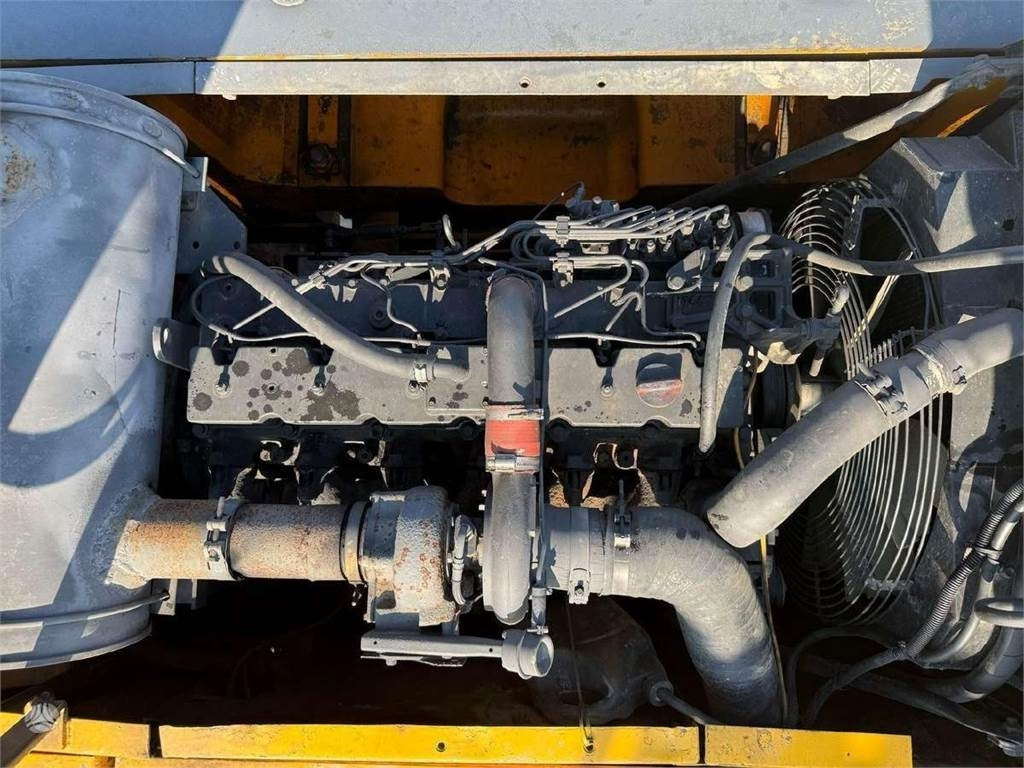 Ερπυστριοφόρος εκσκαφέας Volvo EC 240 LC: φωτογραφία 16