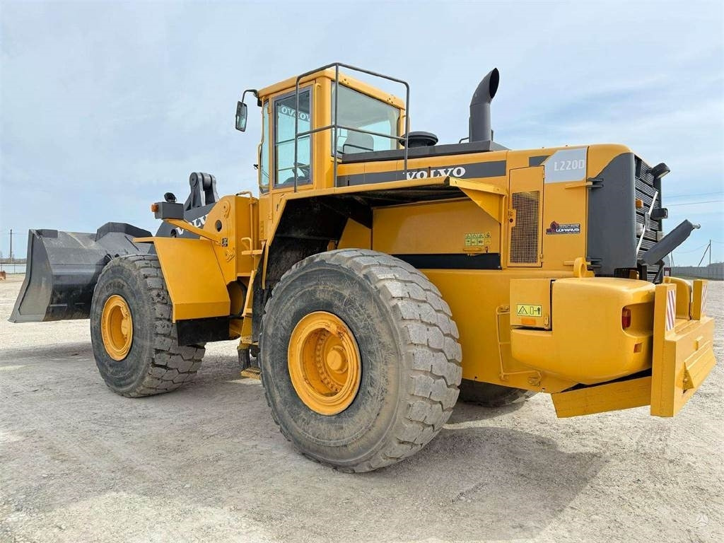 Volvo L 220 D, Quick hitch, Third l - Ελαστιχοφόρος φορτωτής: φωτογραφία 5 Volvo L 220 D, Quick hitch, Third l - Ελαστιχοφόρος φορτωτής: φωτογραφία 5