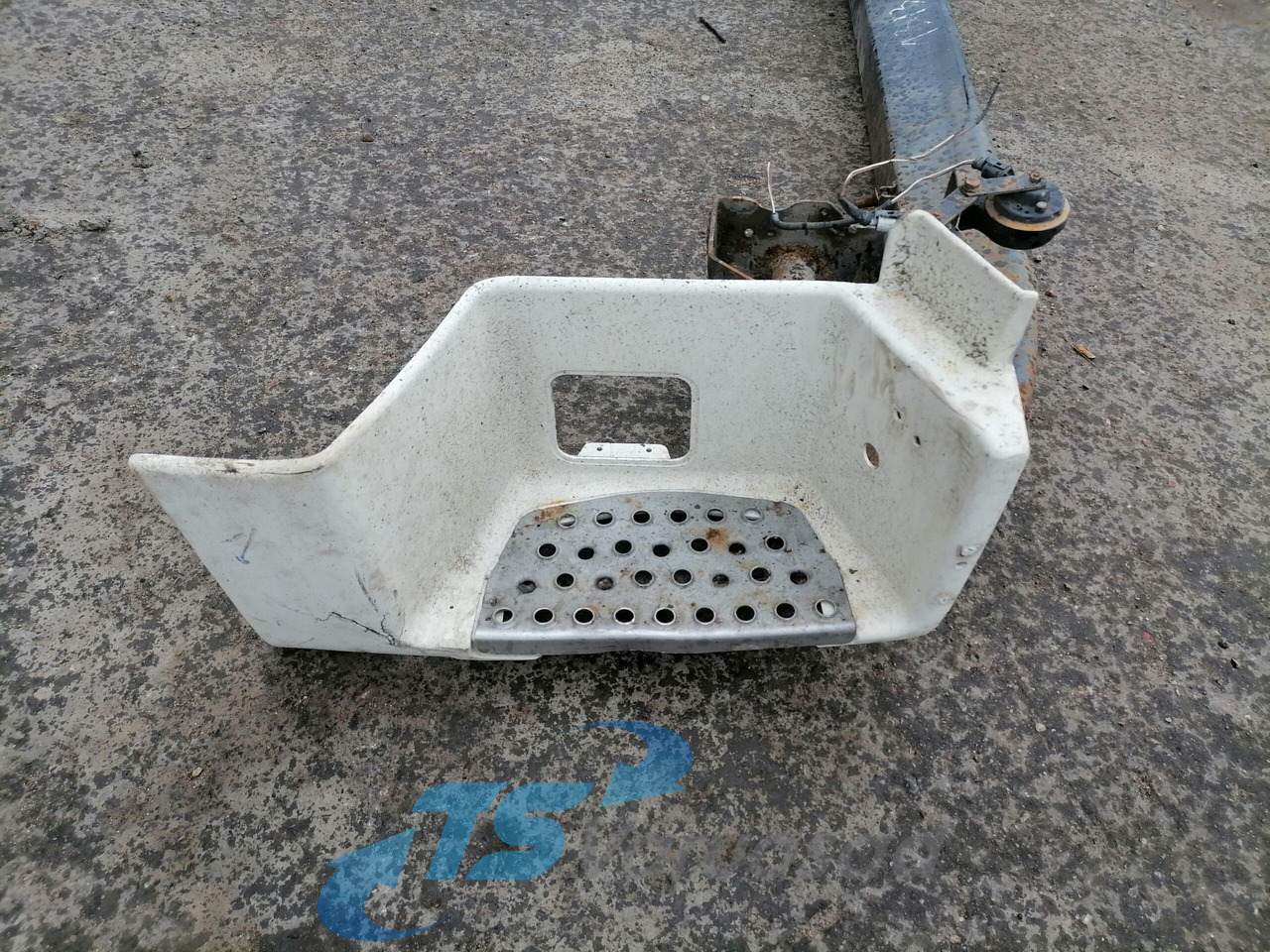 MAN Bumper 81416505013 - Προφυλακτήρας για Φορτηγό: φωτογραφία 4 MAN Bumper 81416505013 - Προφυλακτήρας για Φορτηγό: φωτογραφία 4