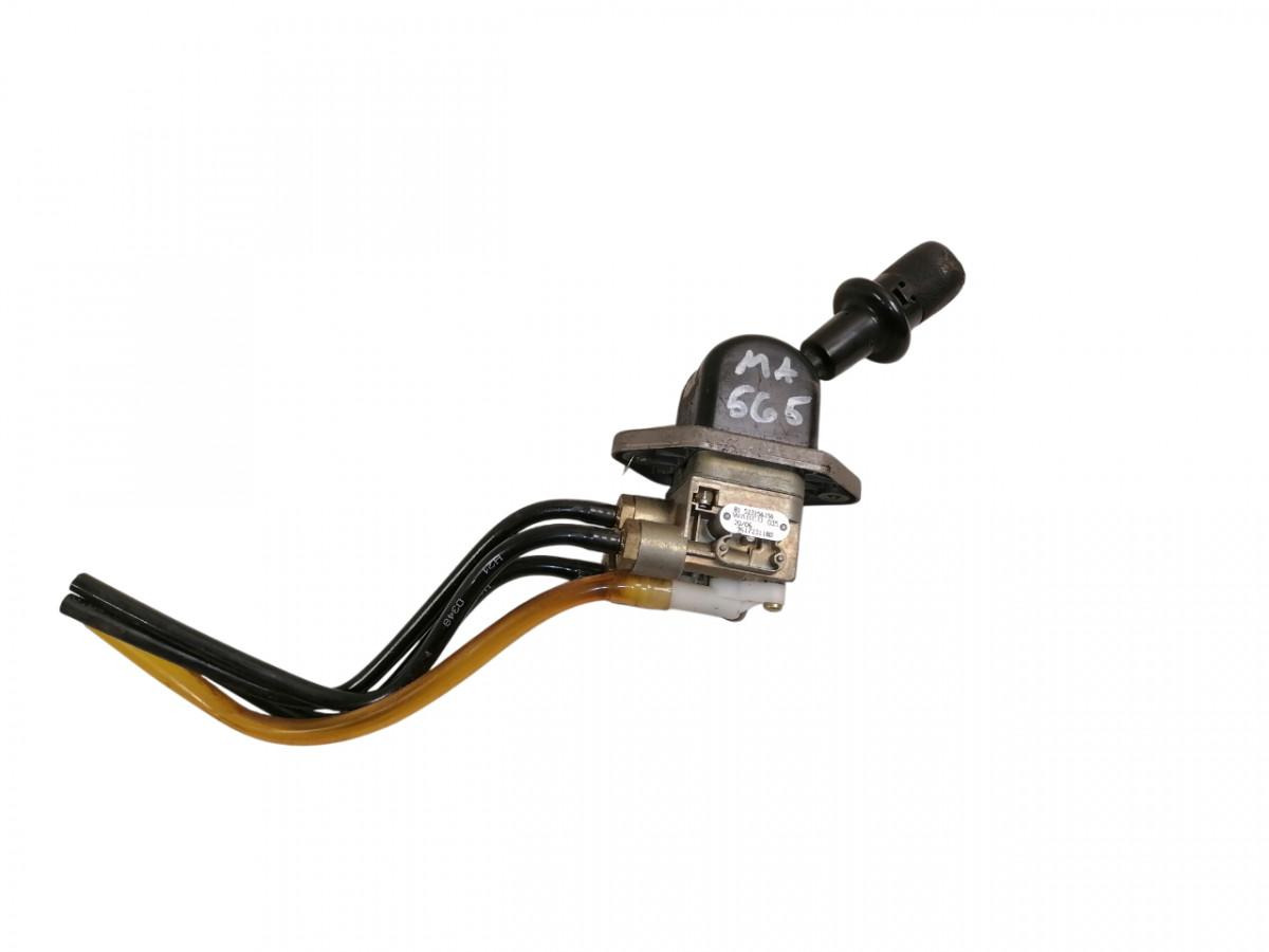 MAN Handbrake control lever 81523156156 - Γενικό ανταλλακτικό για Φορτηγό: φωτογραφία 1 MAN Handbrake control lever 81523156156 - Γενικό ανταλλακτικό για Φορτηγό: φωτογραφία 1