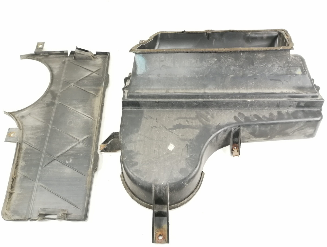 Γενικό ανταλλακτικό για Φορτηγό MB Salongi õhufiltri korpus A9738360240: φωτογραφία 6