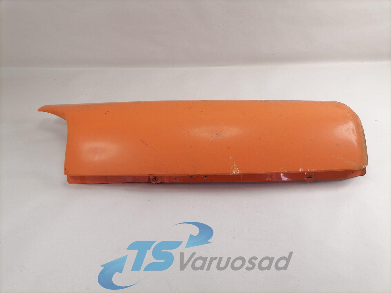 Renault Kabiini nurgapõsk, vasak 5010353331 - Μάσκα ψυγείου για Φορτηγό: φωτογραφία 1 Renault Kabiini nurgapõsk, vasak 5010353331 - Μάσκα ψυγείου για Φορτηγό: φωτογραφία 1