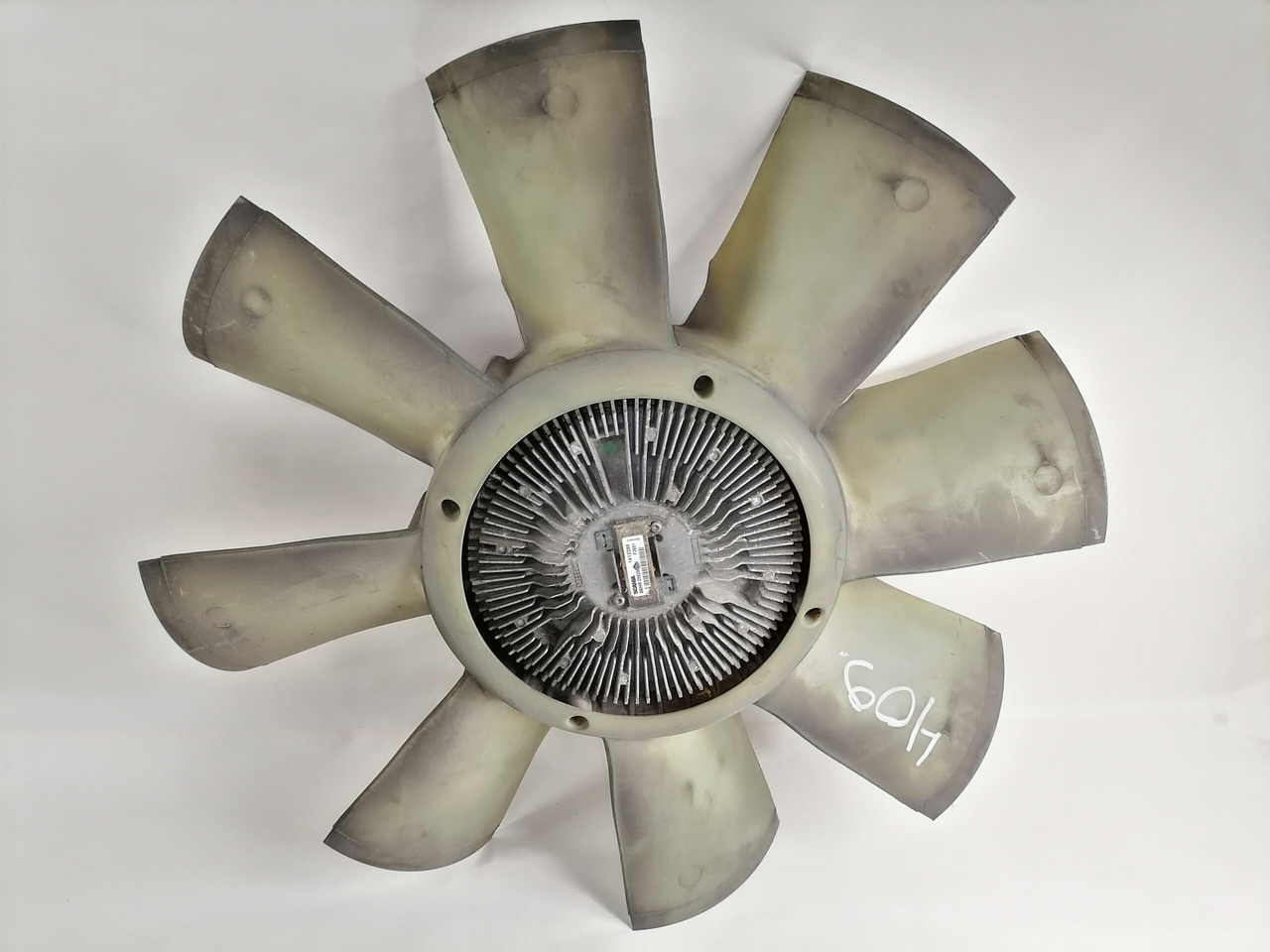 Scania Cooling fan 1412398 - Ανεμιστήρας για Φορτηγό: φωτογραφία 2 Scania Cooling fan 1412398 - Ανεμιστήρας για Φορτηγό: φωτογραφία 2