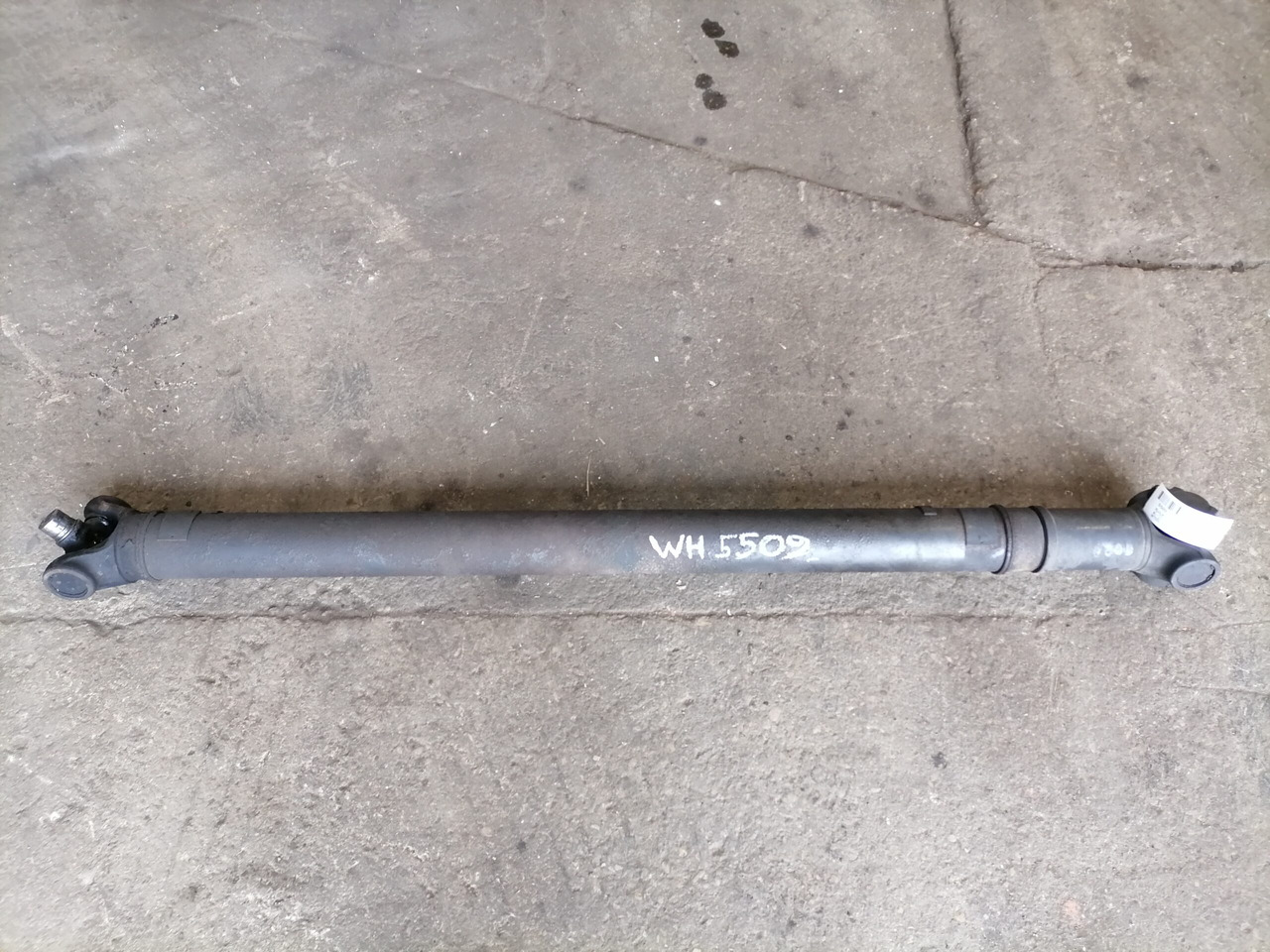 Scania Propeller shaft 1758616 - Κεντρικοί άξονες για Φορτηγό: φωτογραφία 2 Scania Propeller shaft 1758616 - Κεντρικοί άξονες για Φορτηγό: φωτογραφία 2