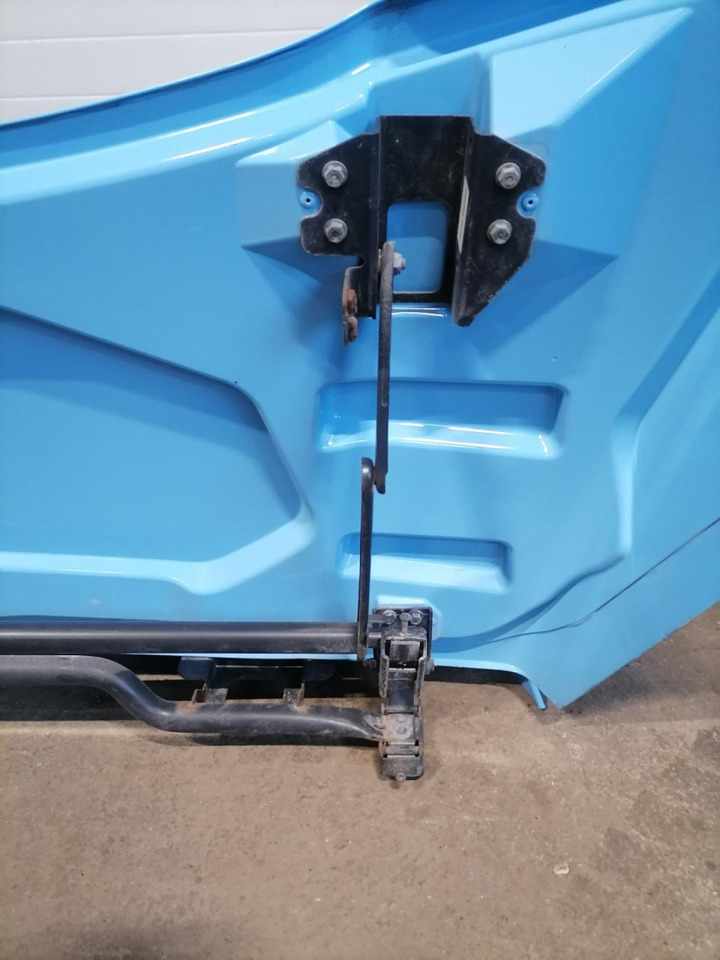 Scania Scania cab wind deflector, roof 2390522 - Αεροδυναμική/ Αεροτομή για Φορτηγό: φωτογραφία 5 Scania Scania cab wind deflector, roof 2390522 - Αεροδυναμική/ Αεροτομή για Φορτηγό: φωτογραφία 5