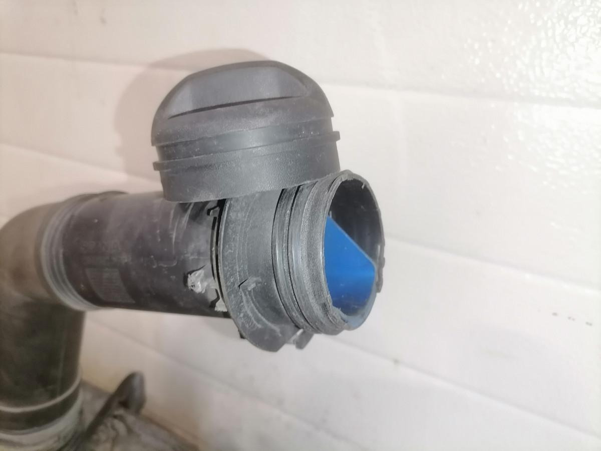 Scania Windscreen washer fluid tank 2512290 - Υαλοκαθαριστήρας για Φορτηγό: φωτογραφία 5 Scania Windscreen washer fluid tank 2512290 - Υαλοκαθαριστήρας για Φορτηγό: φωτογραφία 5