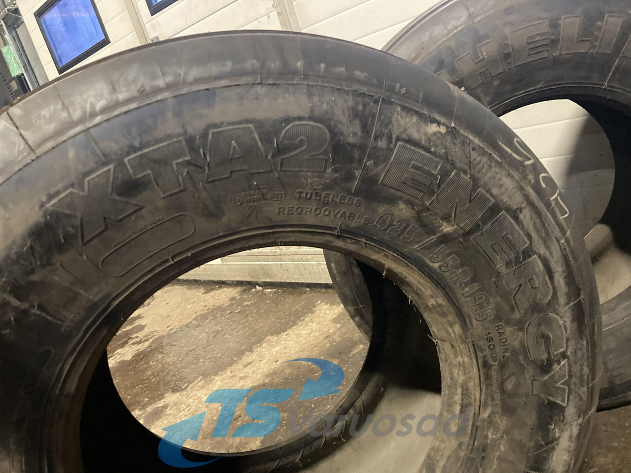 Universaalne Michelin 425/55R19,5 42555R195 - Ελαστικά και ζάντες για Φορτηγό: φωτογραφία 5 Universaalne Michelin 425/55R19,5 42555R195 - Ελαστικά και ζάντες για Φορτηγό: φωτογραφία 5