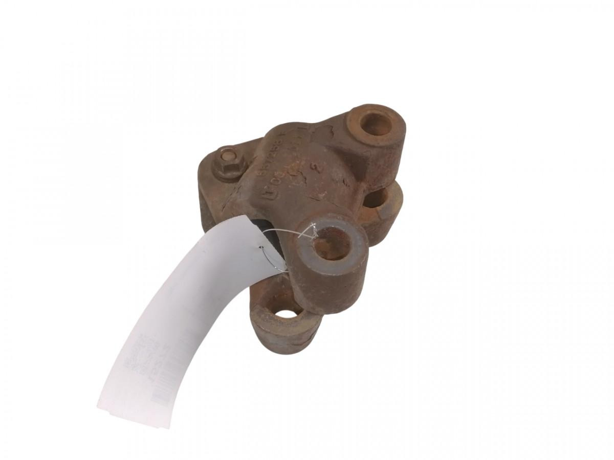 Volvo Anti-roll bar bracket 557258 - Αντιστρεπτική ράβδος για Φορτηγό: φωτογραφία 1 Volvo Anti-roll bar bracket 557258 - Αντιστρεπτική ράβδος για Φορτηγό: φωτογραφία 1
