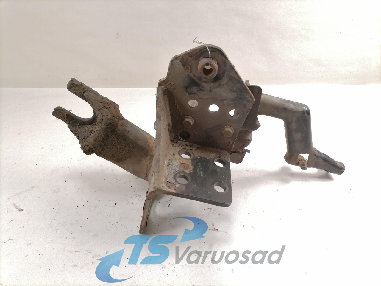 Volvo Bumper bracket 20499241 - Προφυλακτήρας για Φορτηγό: φωτογραφία 2 Volvo Bumper bracket 20499241 - Προφυλακτήρας για Φορτηγό: φωτογραφία 2