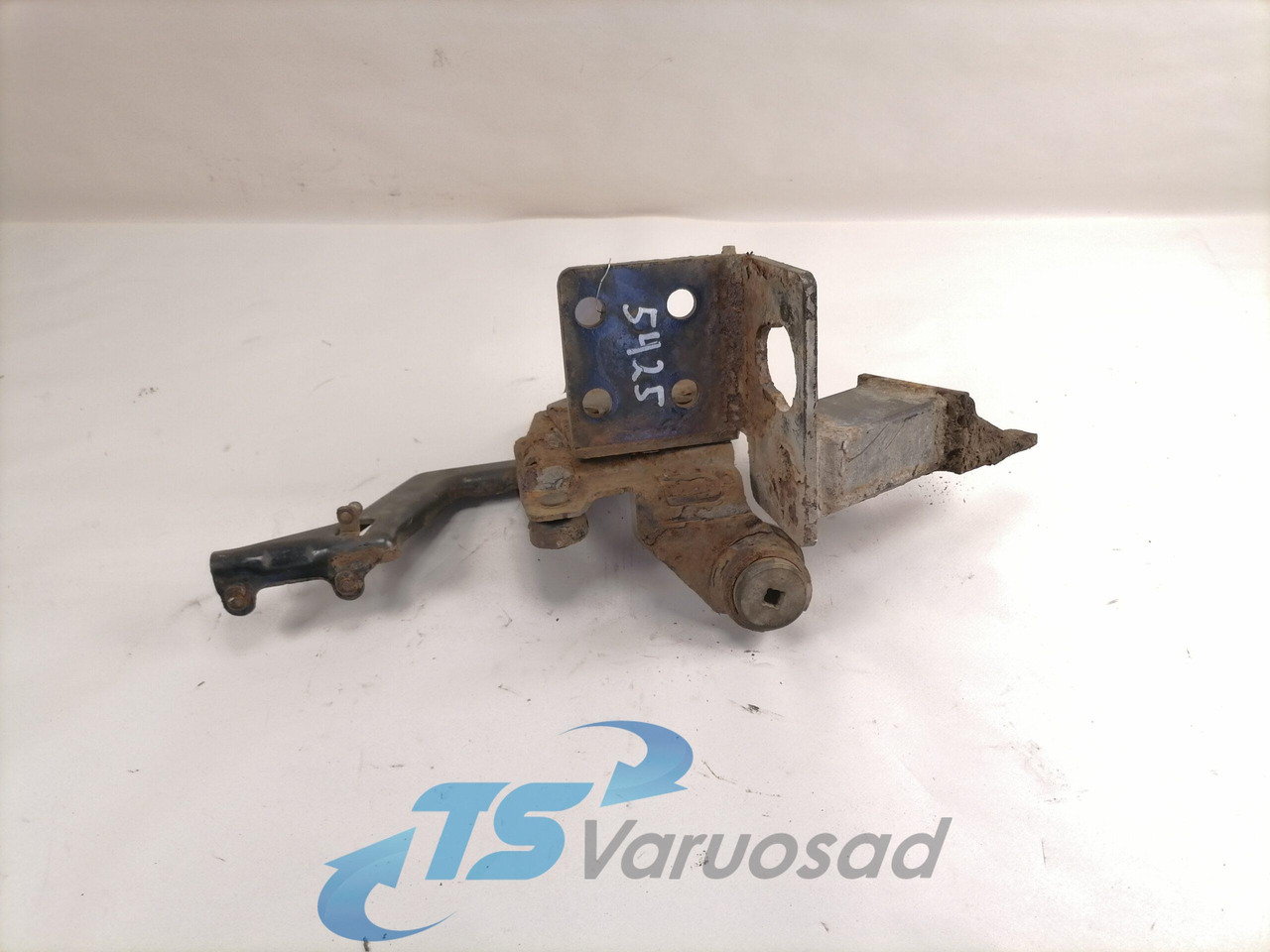 Volvo Bumper bracket 20499243 - Προφυλακτήρας για Φορτηγό: φωτογραφία 1 Volvo Bumper bracket 20499243 - Προφυλακτήρας για Φορτηγό: φωτογραφία 1
