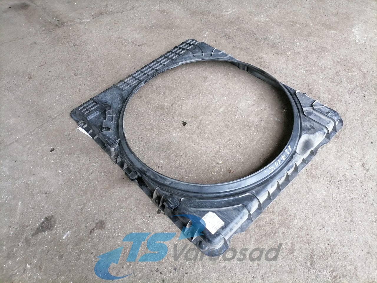 Volvo Fan shroud 22060183 - Ψυγείο αυτοκίνητο για Φορτηγό: φωτογραφία 2 Volvo Fan shroud 22060183 - Ψυγείο αυτοκίνητο για Φορτηγό: φωτογραφία 2