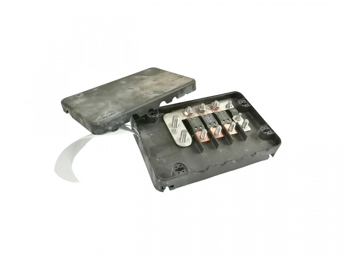 Volvo Fuse box 20512928 - Ηλεκτρική ασφάλεια για Φορτηγό: φωτογραφία 1 Volvo Fuse box 20512928 - Ηλεκτρική ασφάλεια για Φορτηγό: φωτογραφία 1