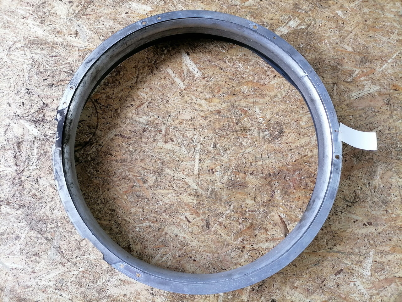 Volvo Ventilaatori metallrõngas 22134195 - Ψυγείο αυτοκίνητο για Φορτηγό: φωτογραφία 4 Volvo Ventilaatori metallrõngas 22134195 - Ψυγείο αυτοκίνητο για Φορτηγό: φωτογραφία 4