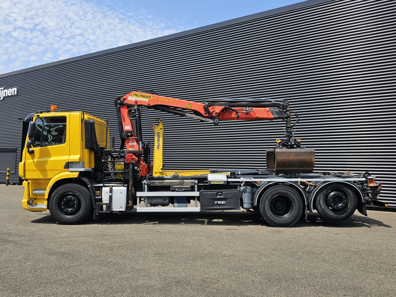 DAF CF 330 6x2-4 / PALFINGER CRANE + HOOKLIFT - Φορτηγό φόρτωσης γάντζου, Φορτηγό με γερανό: φωτογραφία 3 DAF CF 330 6x2-4 / PALFINGER CRANE + HOOKLIFT - Φορτηγό φόρτωσης γάντζου, Φορτηγό με γερανό: φωτογραφία 3