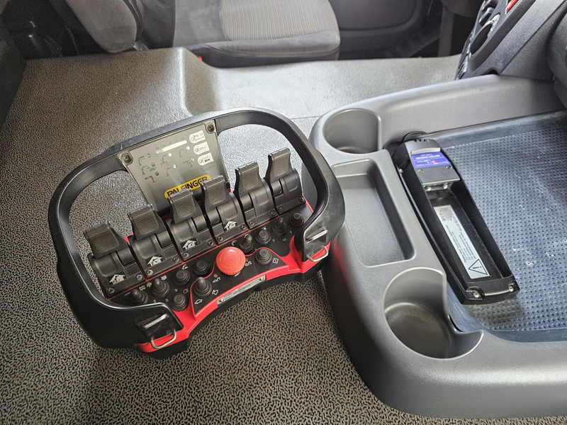 DAF CF 330 6x2 / PALFINGER CRANE / KRAN / CURTAIN - Φορτηγό με γερανό: φωτογραφία 3 DAF CF 330 6x2 / PALFINGER CRANE / KRAN / CURTAIN - Φορτηγό με γερανό: φωτογραφία 3