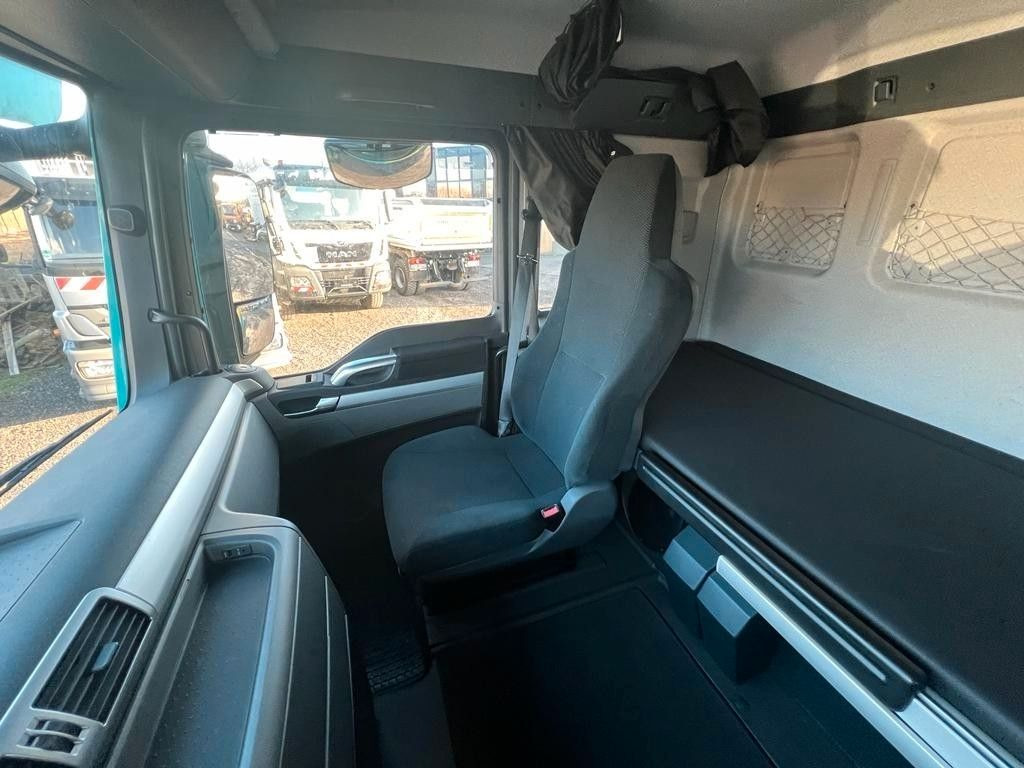 MAN 26.400 6x2 BDF | AC | Navi | Tip Top Zustand! MAN 26.400 6x2 BDF | AC | Navi | Tip Top Zustand! - Φορτηγό μεταφοράς εμπορευματοκιβωτίων/ Κινητό αμάξωμα: φωτογραφία 5 MAN 26.400 6x2 BDF | AC | Navi | Tip Top Zustand! MAN 26.400 6x2 BDF | AC | Navi | Tip Top Zustand! - Φορτηγό μεταφοράς εμπορευματοκιβωτίων/ Κινητό αμάξωμα: φωτογραφία 5