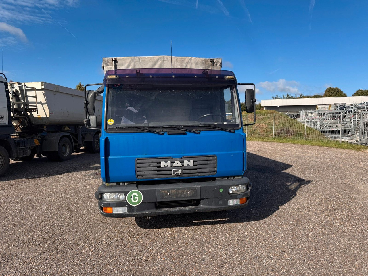 MAN 8.140 4X2 Pritsche Plane Original Km - Επαγγελματικό αυτοκίνητο με μουσαμά: φωτογραφία 5 MAN 8.140 4X2 Pritsche Plane Original Km - Επαγγελματικό αυτοκίνητο με μουσαμά: φωτογραφία 5