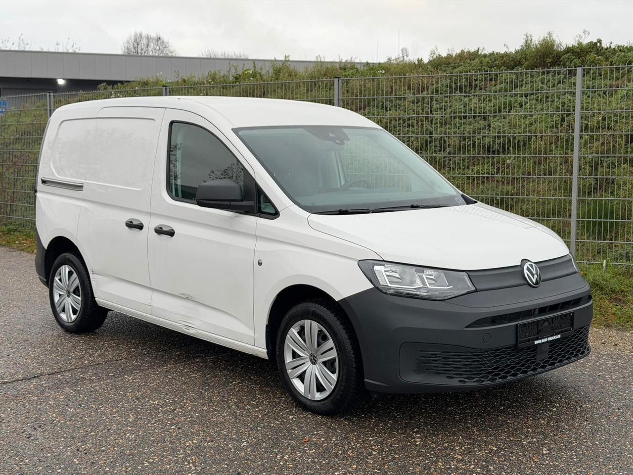 Volkswagen Caddy 4x2 | 2,0 TDI | Klima | PDC | Spurhalteass - Επιβατικό βαν: φωτογραφία 3 Volkswagen Caddy 4x2 | 2,0 TDI | Klima | PDC | Spurhalteass - Επιβατικό βαν: φωτογραφία 3