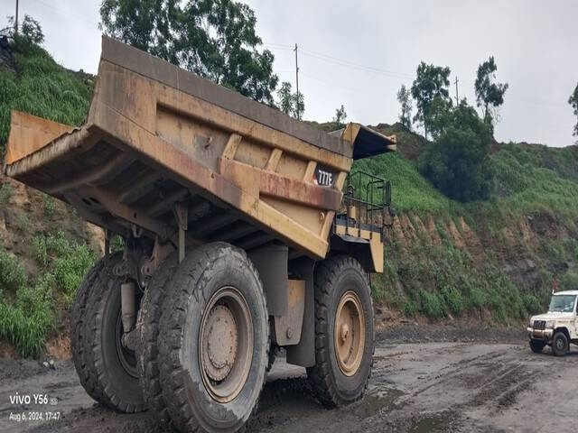 CAT 777E - Ανατρεπόμενο όχημα μεταφοράς λατομικών υλικών: φωτογραφία 3 CAT 777E - Ανατρεπόμενο όχημα μεταφοράς λατομικών υλικών: φωτογραφία 3