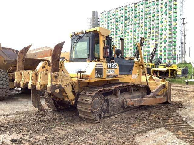 Komatsu D85EX-15 - Μπουλντόζα: φωτογραφία 3 Komatsu D85EX-15 - Μπουλντόζα: φωτογραφία 3