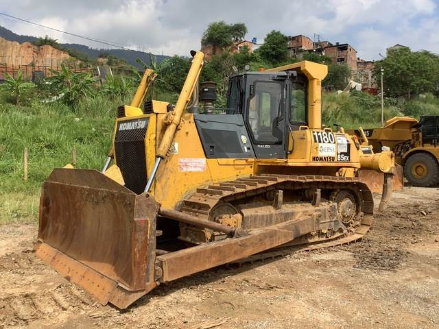Komatsu D85EX-15 - Μπουλντόζα: φωτογραφία 1 Komatsu D85EX-15 - Μπουλντόζα: φωτογραφία 1