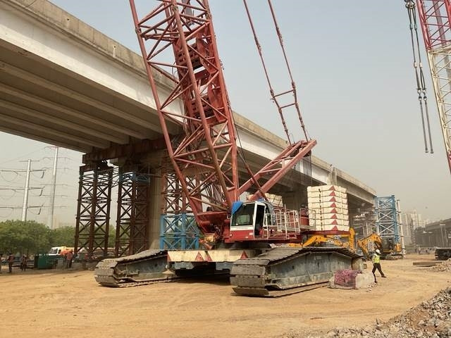 Terex Demag CC2800 - Ερπυστριοφόρος γερανός: φωτογραφία 1 Terex Demag CC2800 - Ερπυστριοφόρος γερανός: φωτογραφία 1