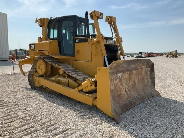 CAT D6T - Μπουλντόζα: φωτογραφία 4 CAT D6T - Μπουλντόζα: φωτογραφία 4