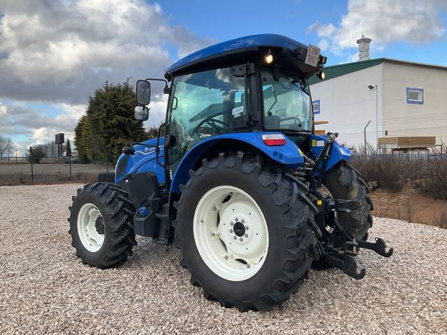 New Holland T5.100 - Τρακτέρ: φωτογραφία 2 New Holland T5.100 - Τρακτέρ: φωτογραφία 2